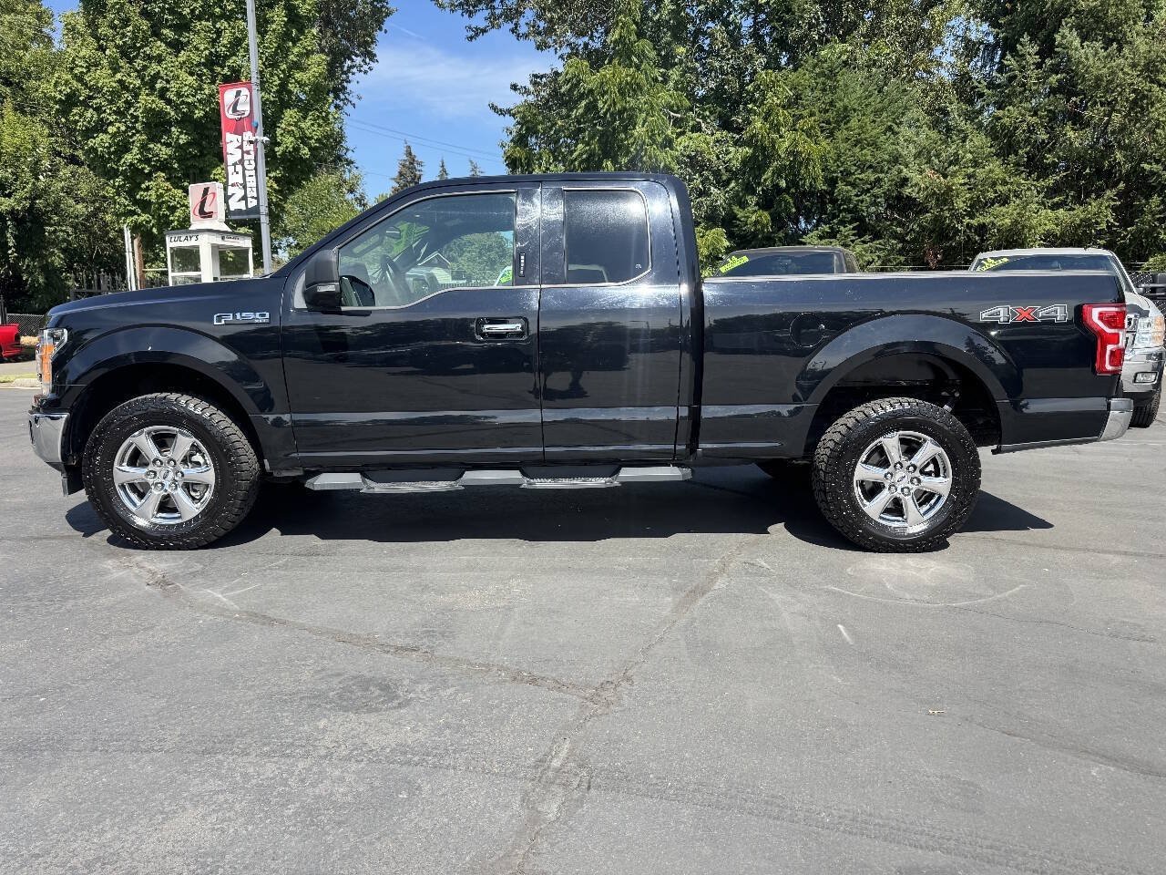 Used 2018 Ford F150 XLT w/ Equipment Group 301A Mid AWD/4WD image 2