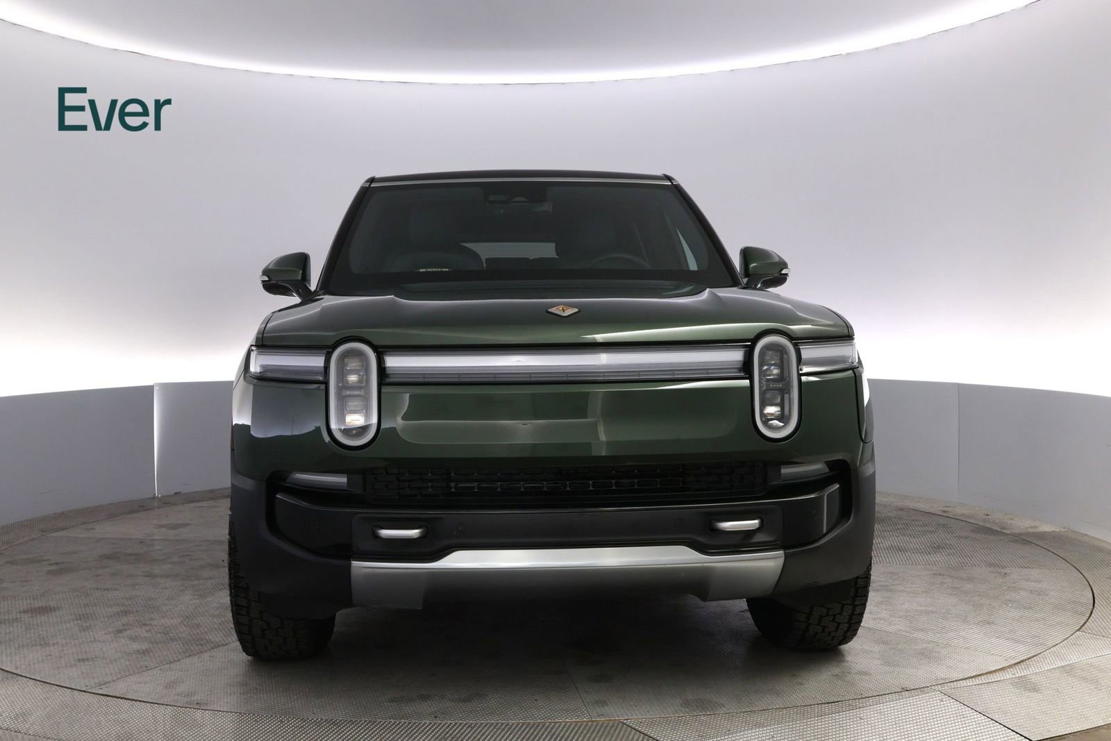 Used 2025 Rivian R1S Adventure image 12