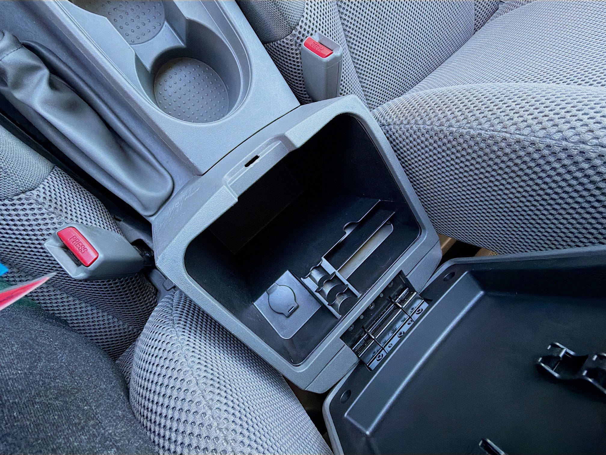 Used 2020 Nissan Frontier SV image 41