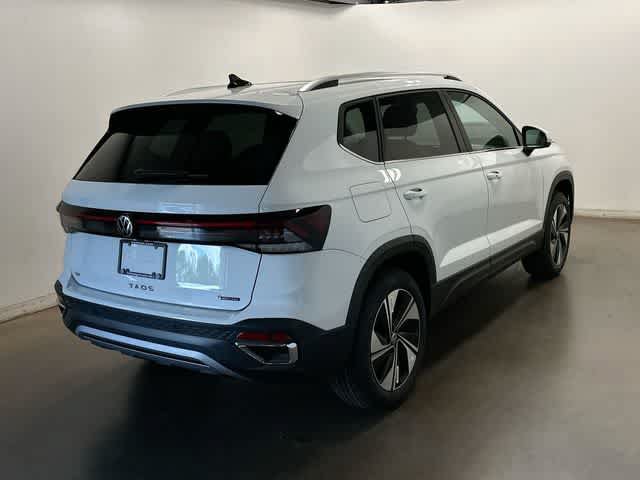 New 2026 Volkswagen Taos SE AWD/4WD image 30