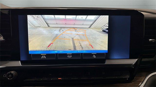 Used 2024 Chevrolet Silverado 1500 LT w/ Leather Package image 15