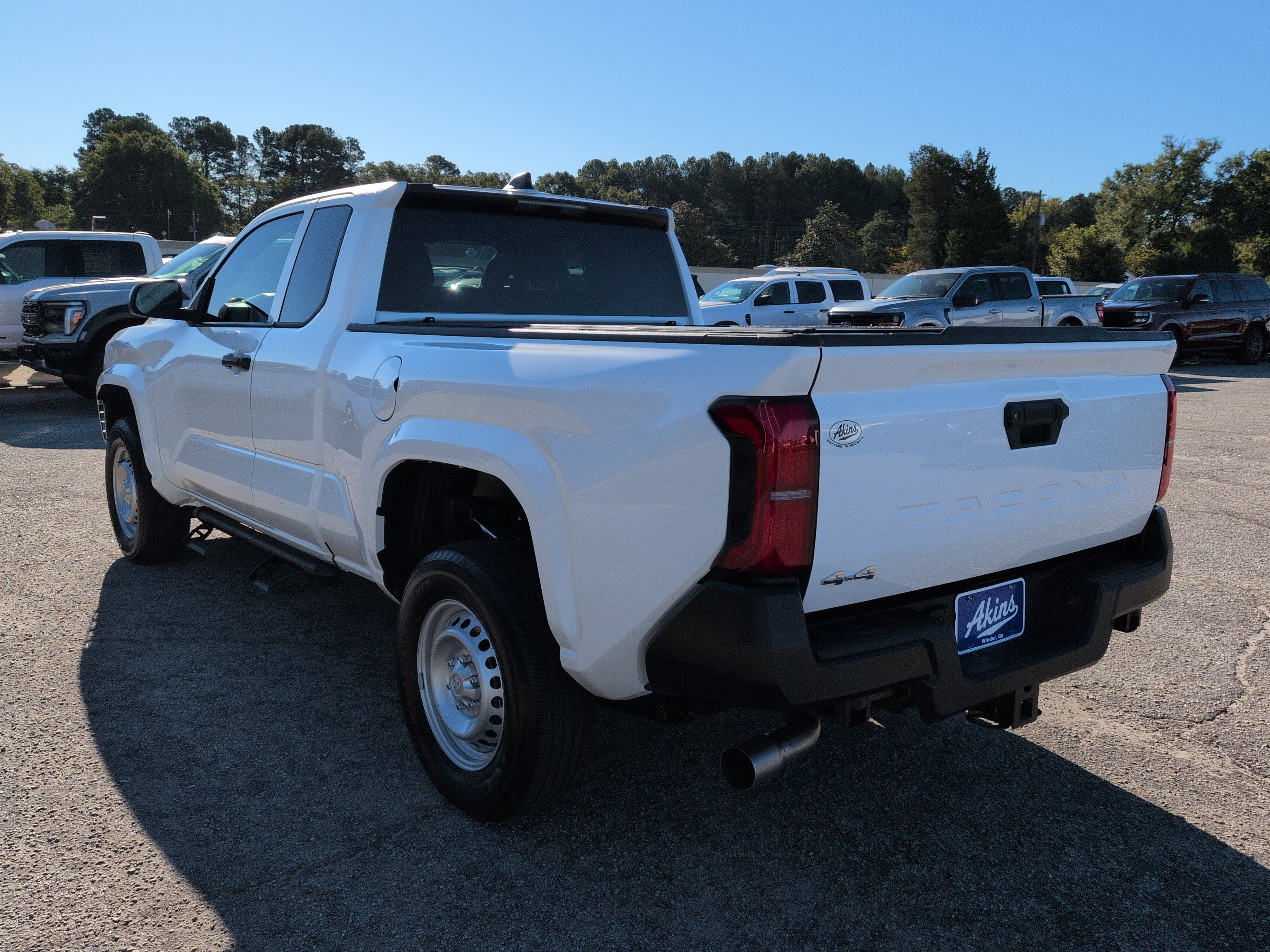 Used 2024 Toyota Tacoma SR w/ Towing Package AWD/4WD image 5