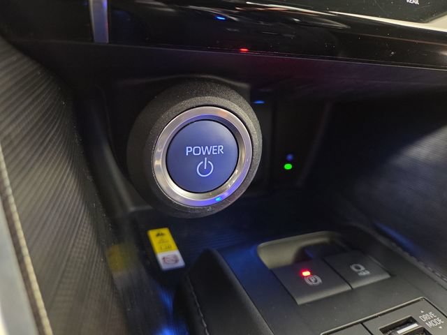 Used 2021 Toyota Venza Limited w/ Advanced Technology Package AWD/4WD image 25