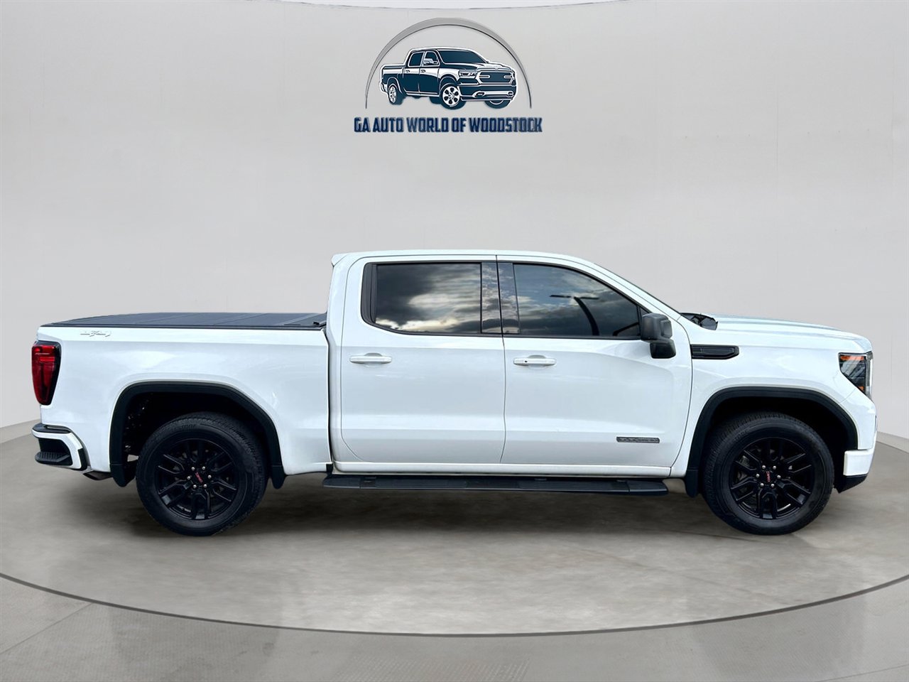 Used 2022 GMC Sierra 1500 Elevation image 7