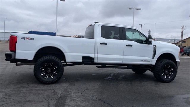 Used 2023 Ford F350 XLT image 2