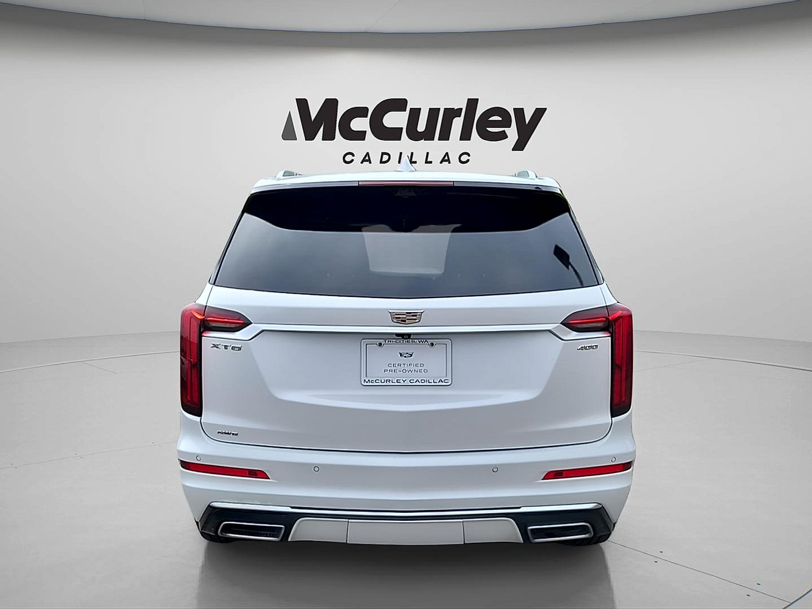 Certified 2024 Cadillac XT6 Premium Luxury w/ Technology Package AWD/4WD image 6