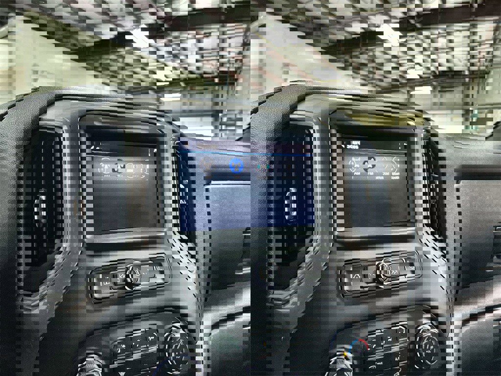 Used 2020 Chevrolet Silverado 1500 Custom w/ Custom Value Package image 31