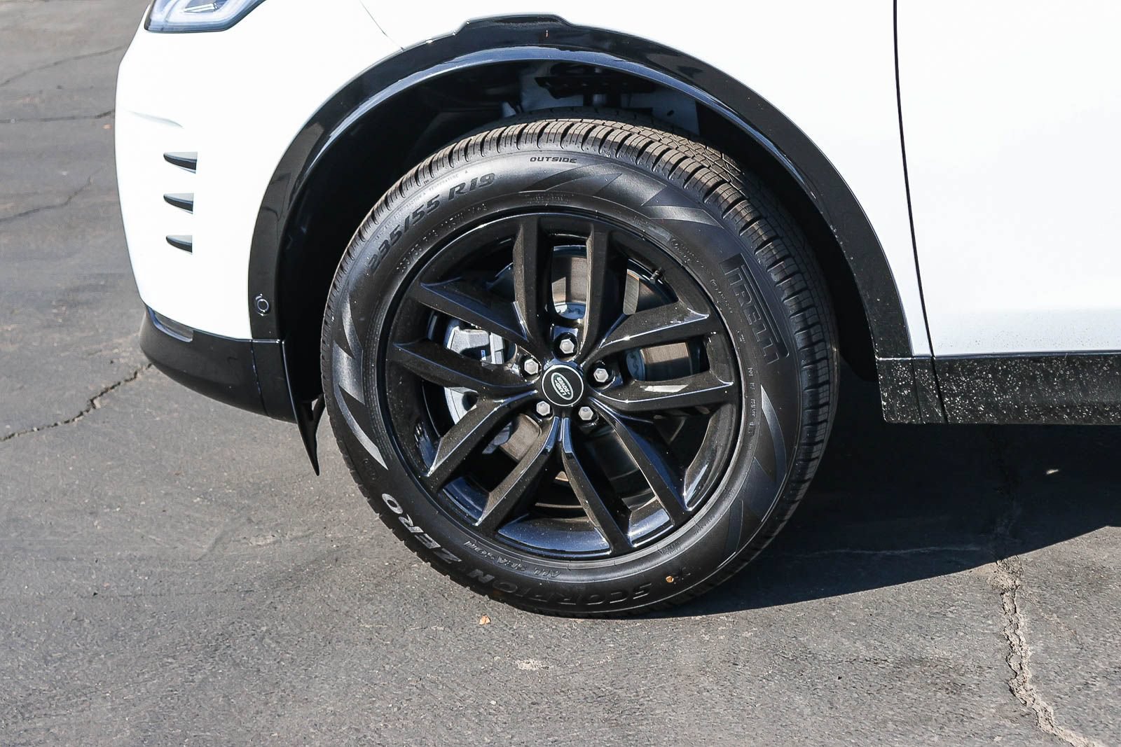 New 2026 Land Rover Discovery Sport Landmark AWD/4WD image 9
