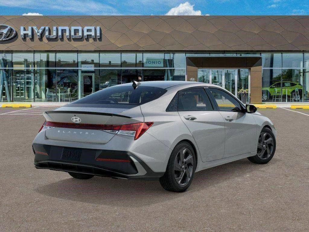 New 2026 Hyundai Elantra Sport image 4