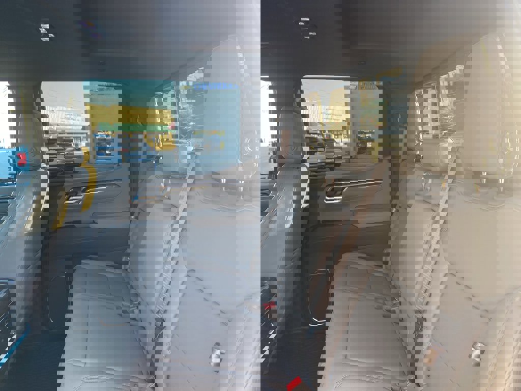 New 2026 Chevrolet Silverado 1500 LTZ w/ LTZ Premium Package image 18