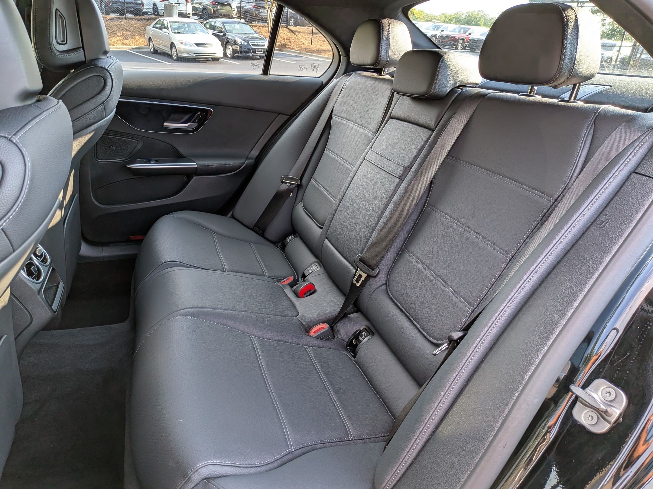 Used 2025 Mercedes-Benz C 300 Sedan image 30