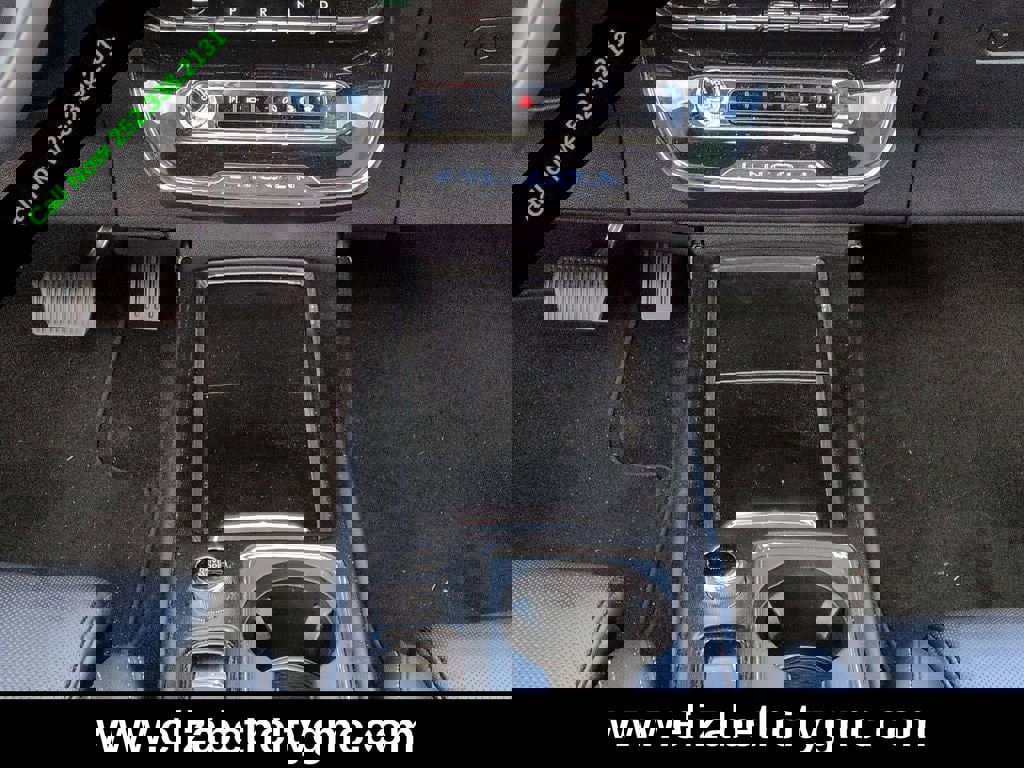 Used 2025 Lincoln Corsair Reserve w/ Equipment Group 202A image 21