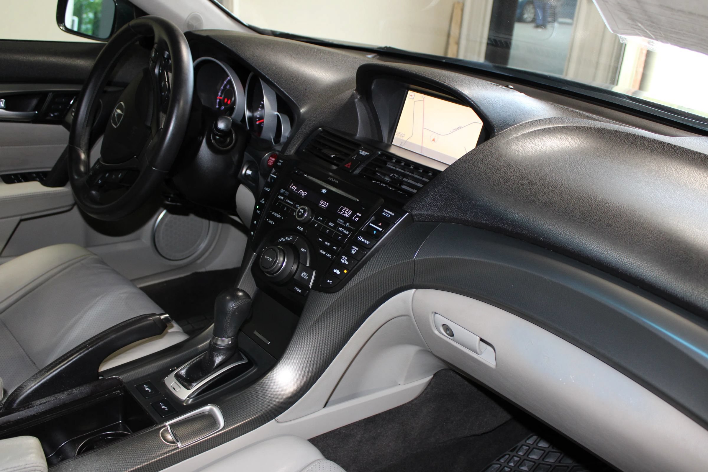 Used 2014 Acura TL w/ Technology Package FWD image 35