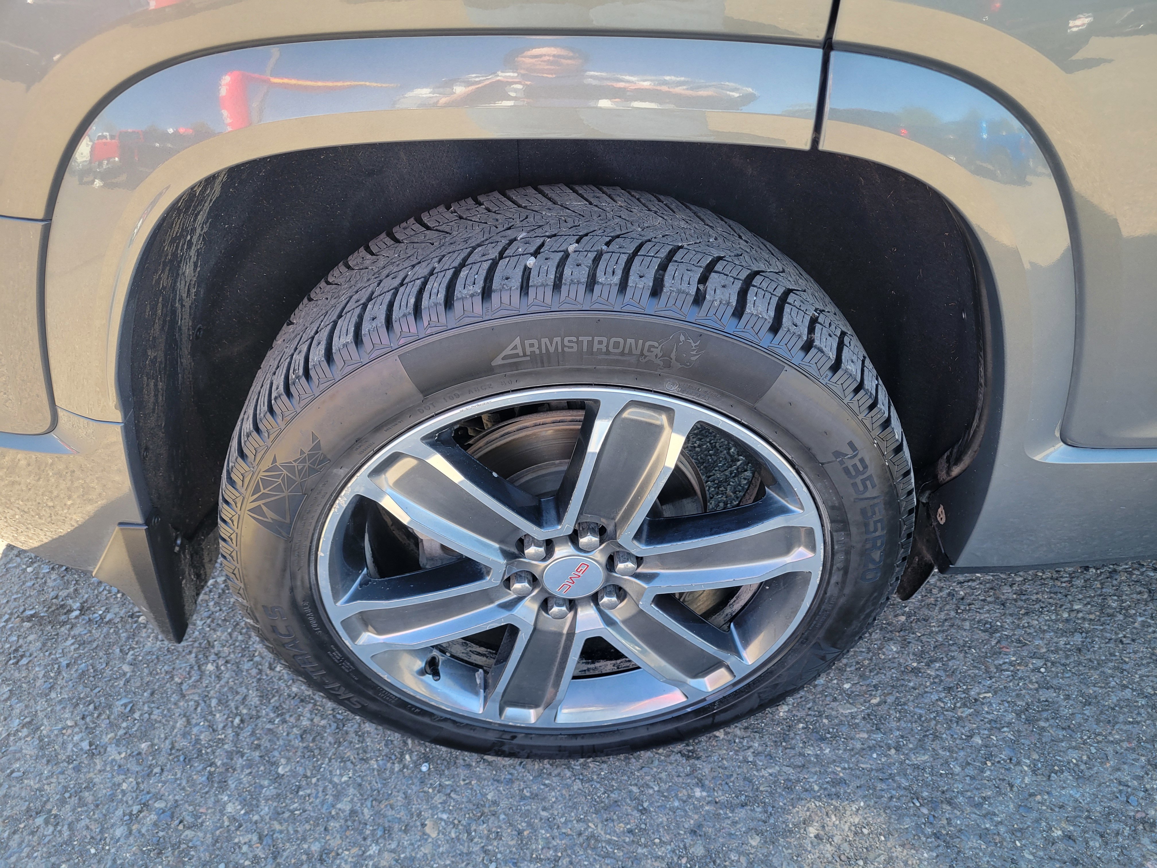 Used 2018 GMC Acadia Denali w/ Technology Package image 10