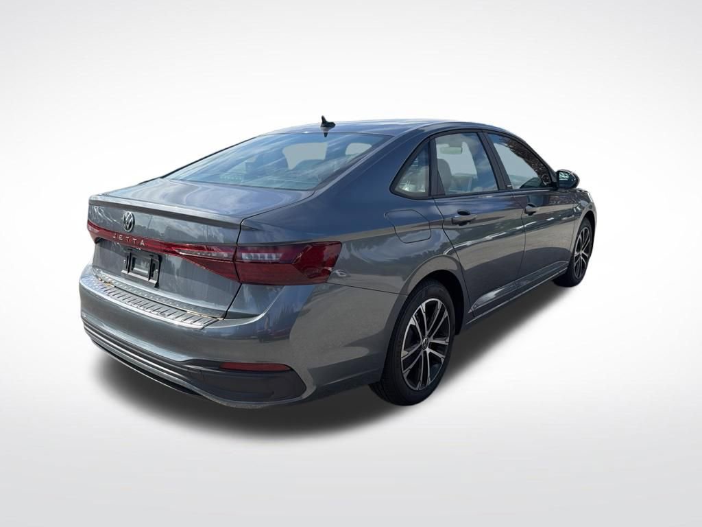 Used 2025 Volkswagen Jetta Sport image 5