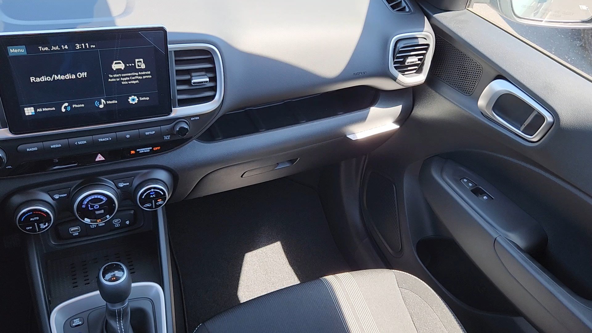 New 2026 Hyundai Venue SEL FWD image 6