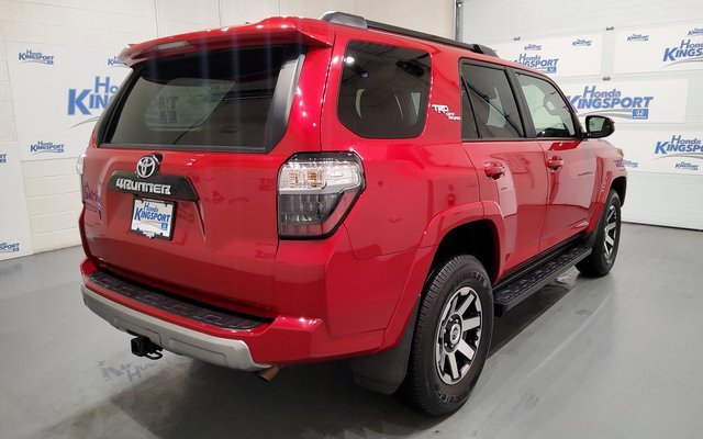 Used 2023 Toyota 4Runner TRD Off-Road image 4