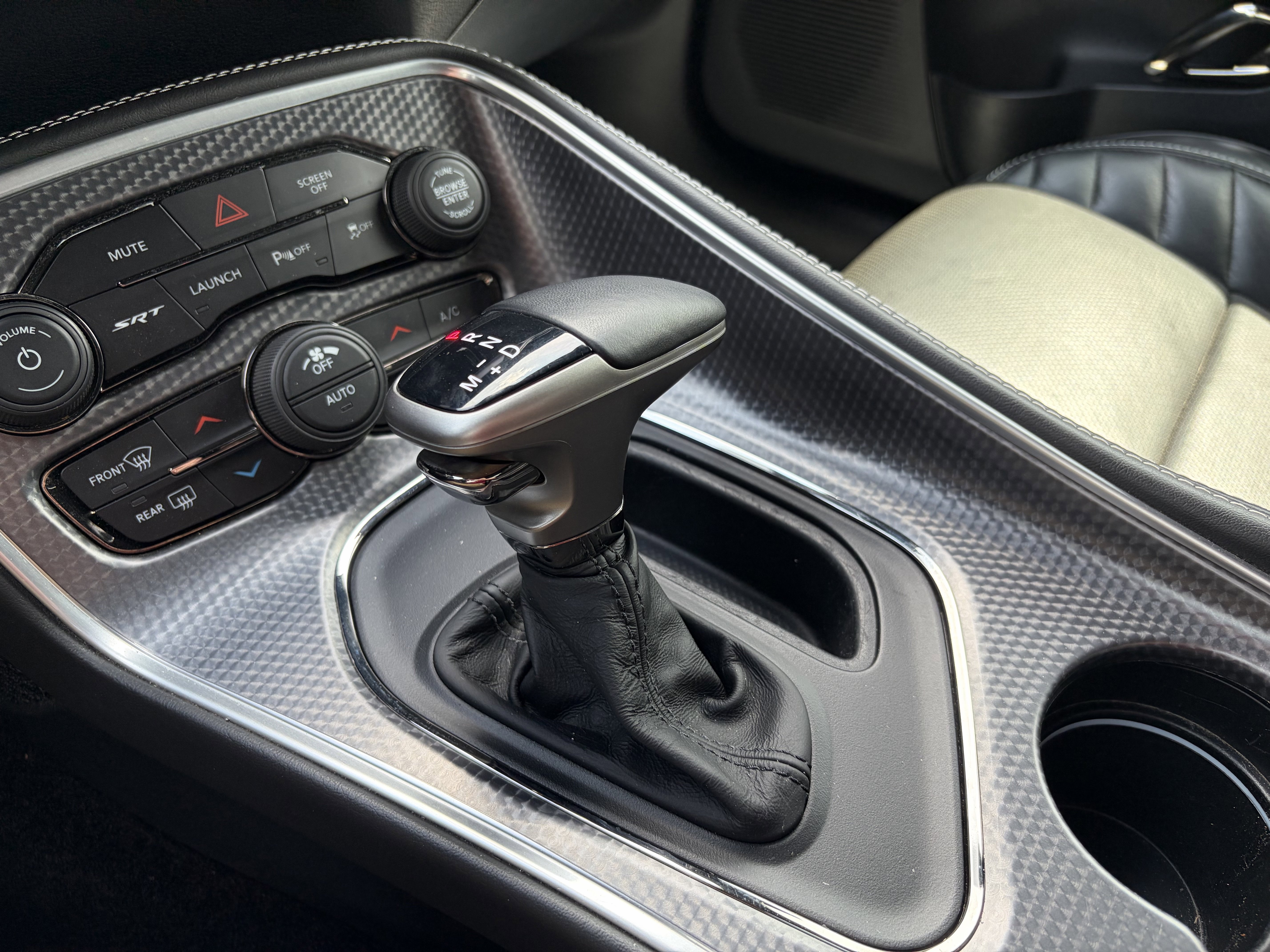 Used 2018 Dodge Challenger SRT Hellcat image 33