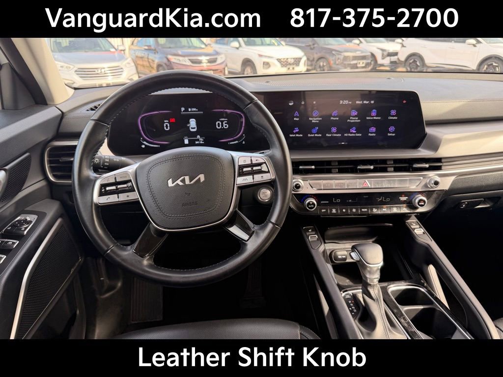 Certified 2025 Kia Telluride S image 16