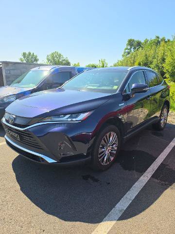 Used 2021 Toyota Venza XLE w/ Softex Package