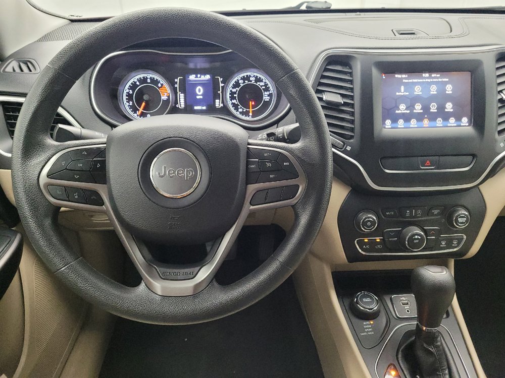 Used 2019 Jeep Cherokee Latitude w/ Popular Appearance Group AWD/4WD image 22
