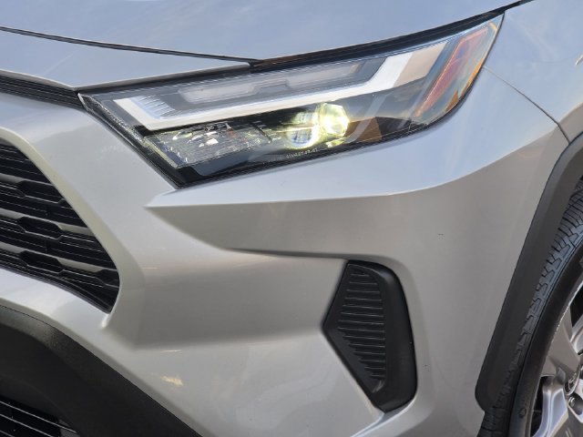 Certified 2025 Toyota RAV4 XLE w/ Convenience Package FWD image 6