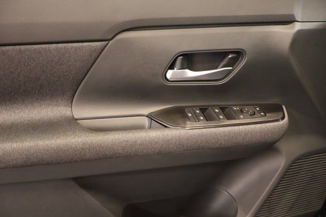 New 2026 Nissan Kicks SV FWD image 9