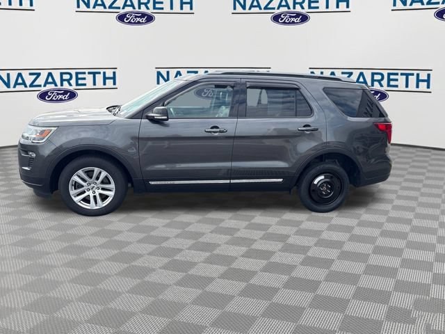 Used 2018 Ford Explorer XLT w/ Equipment Group 202A AWD/4WD image 4