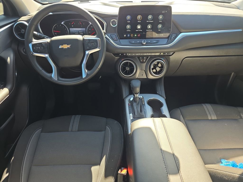 Used 2025 Chevrolet Blazer LT image 15