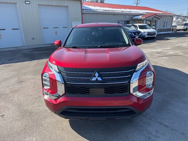 Used 2022 Mitsubishi Outlander ES image 8