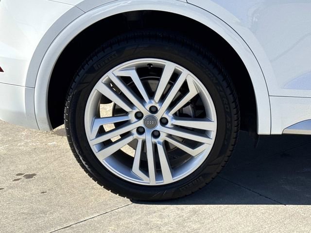 Used 2018 Audi Q5 2.0T w/ Premium Plus Package image 9