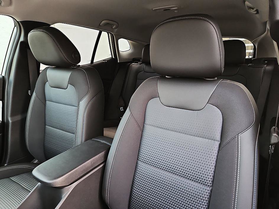 New 2026 Chevrolet Trax LT FWD image 15
