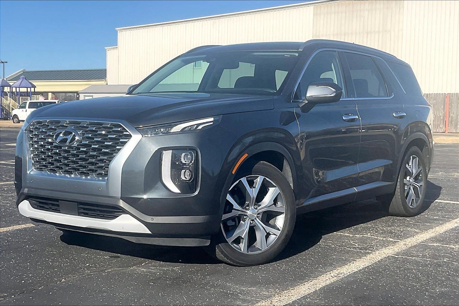 Used 2020 Hyundai Palisade SEL w/ Premium Package image 2