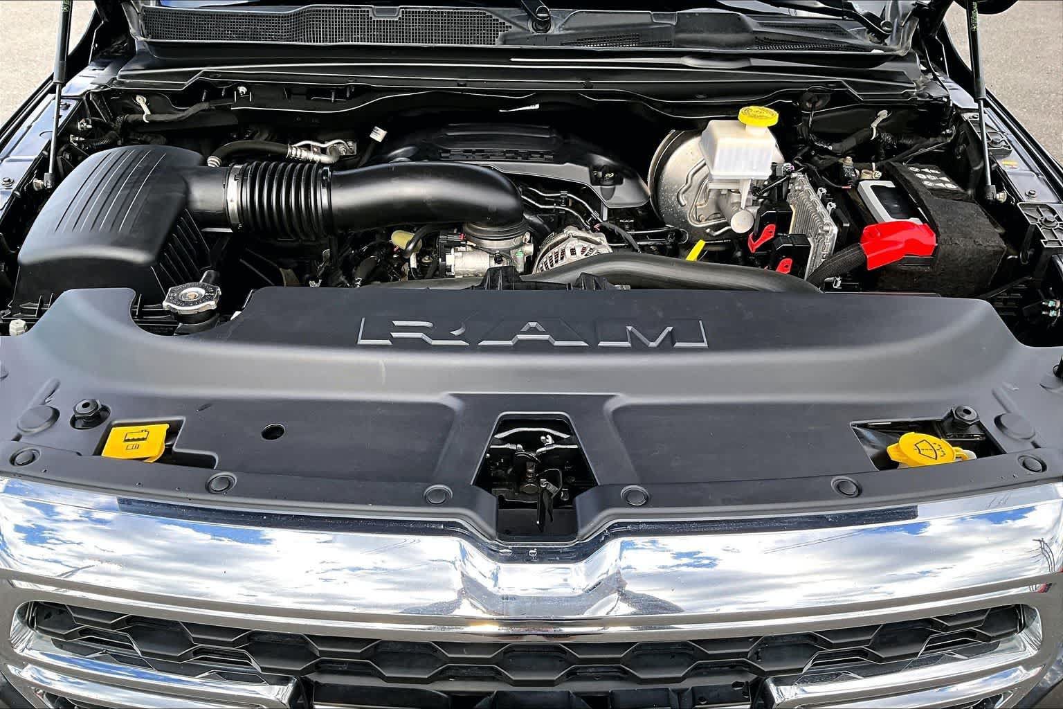 Used 2022 RAM 1500 Big Horn AWD/4WD image 9