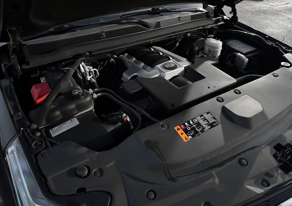 Used 2020 Cadillac Escalade ESV 4WD image 32