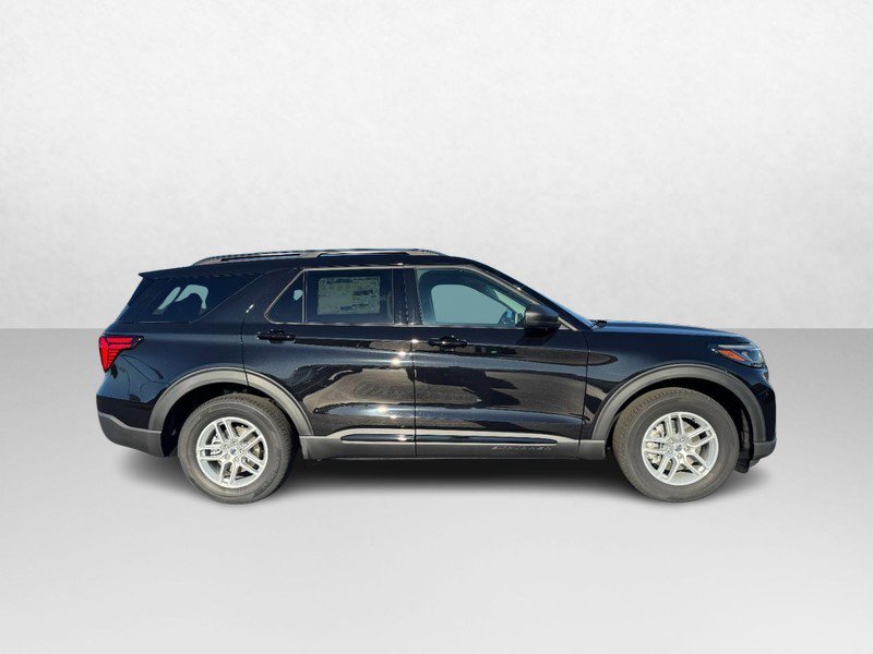 New 2026 Ford Explorer Active image 2
