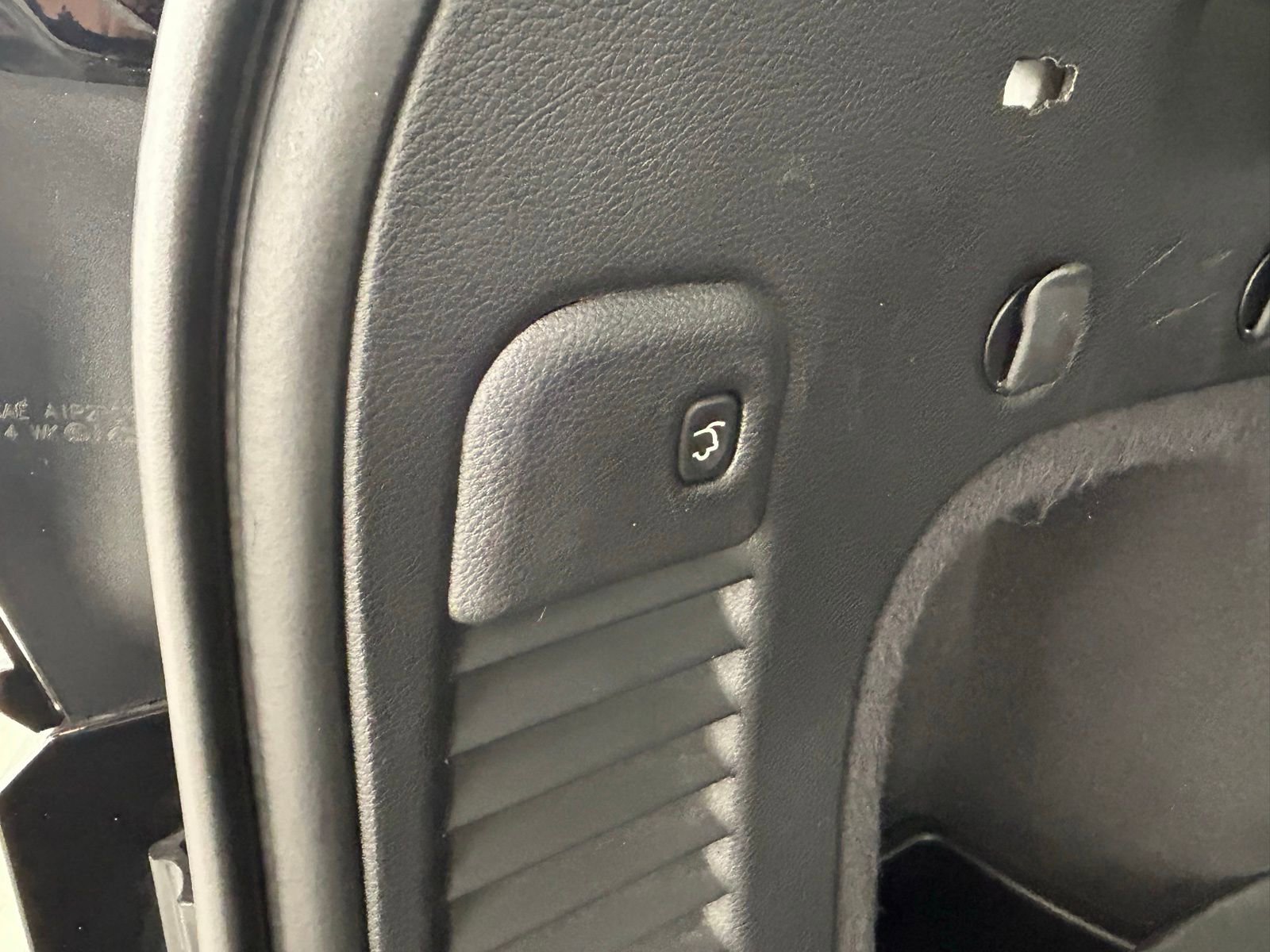 Used 2019 Jeep Grand Cherokee Altitude image 37