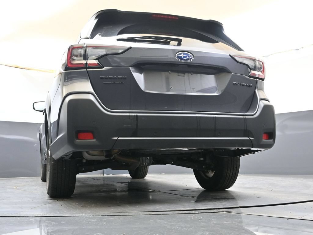 Certified 2025 Subaru Outback Onyx Edition AWD/4WD image 32