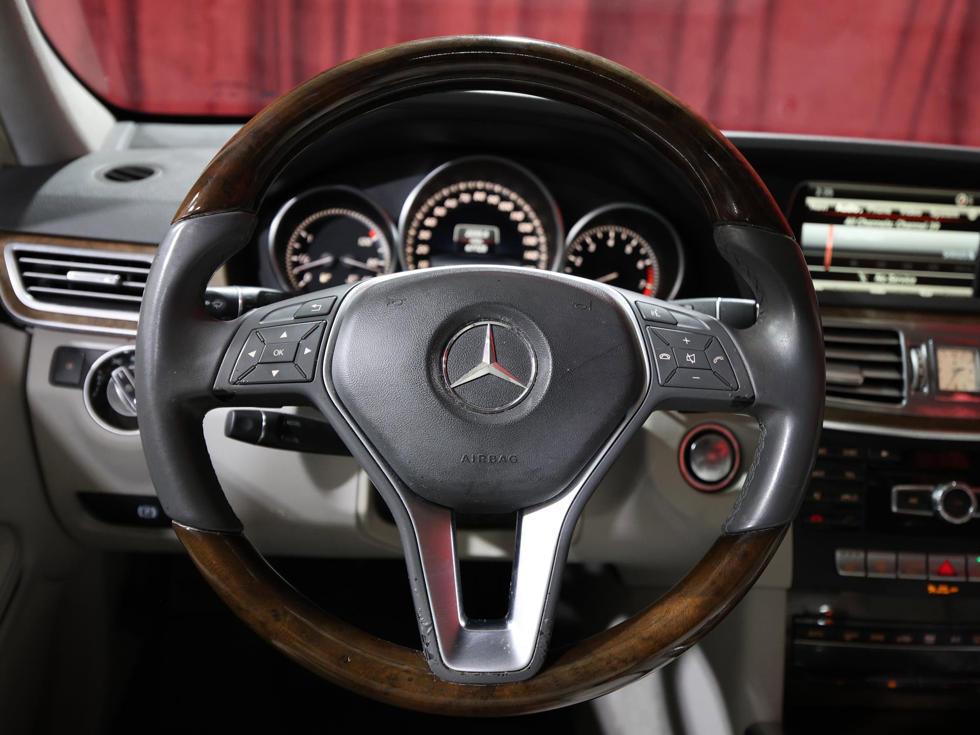 Used 2014 Mercedes-Benz E 350 w/ Premium 1 Package image 16