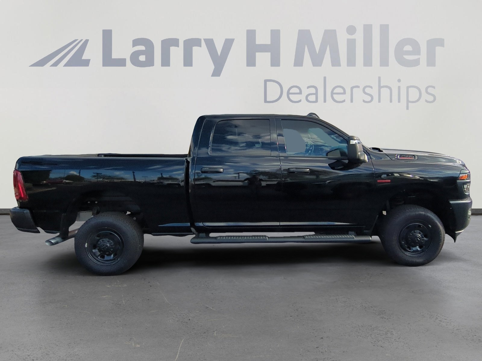 New 2025 RAM 2500 Tradesman w/ Safety Group image 6