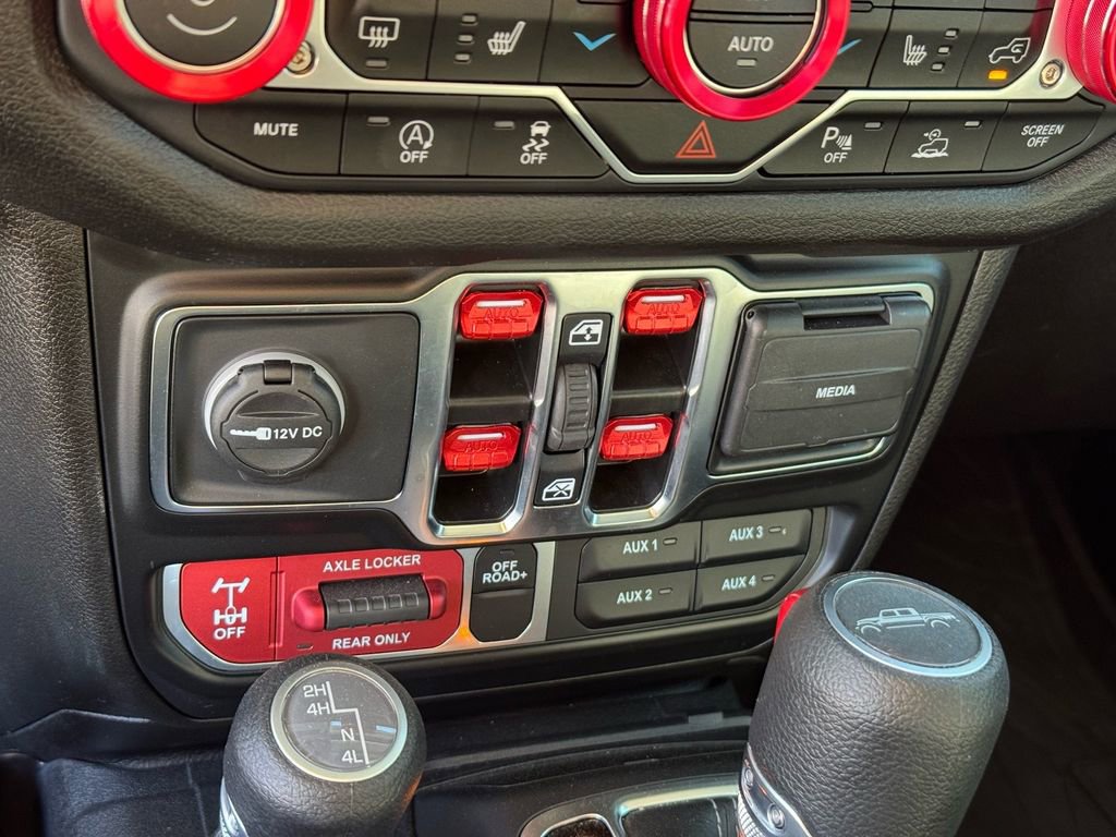 Used 2025 Jeep Gladiator Willys image 30