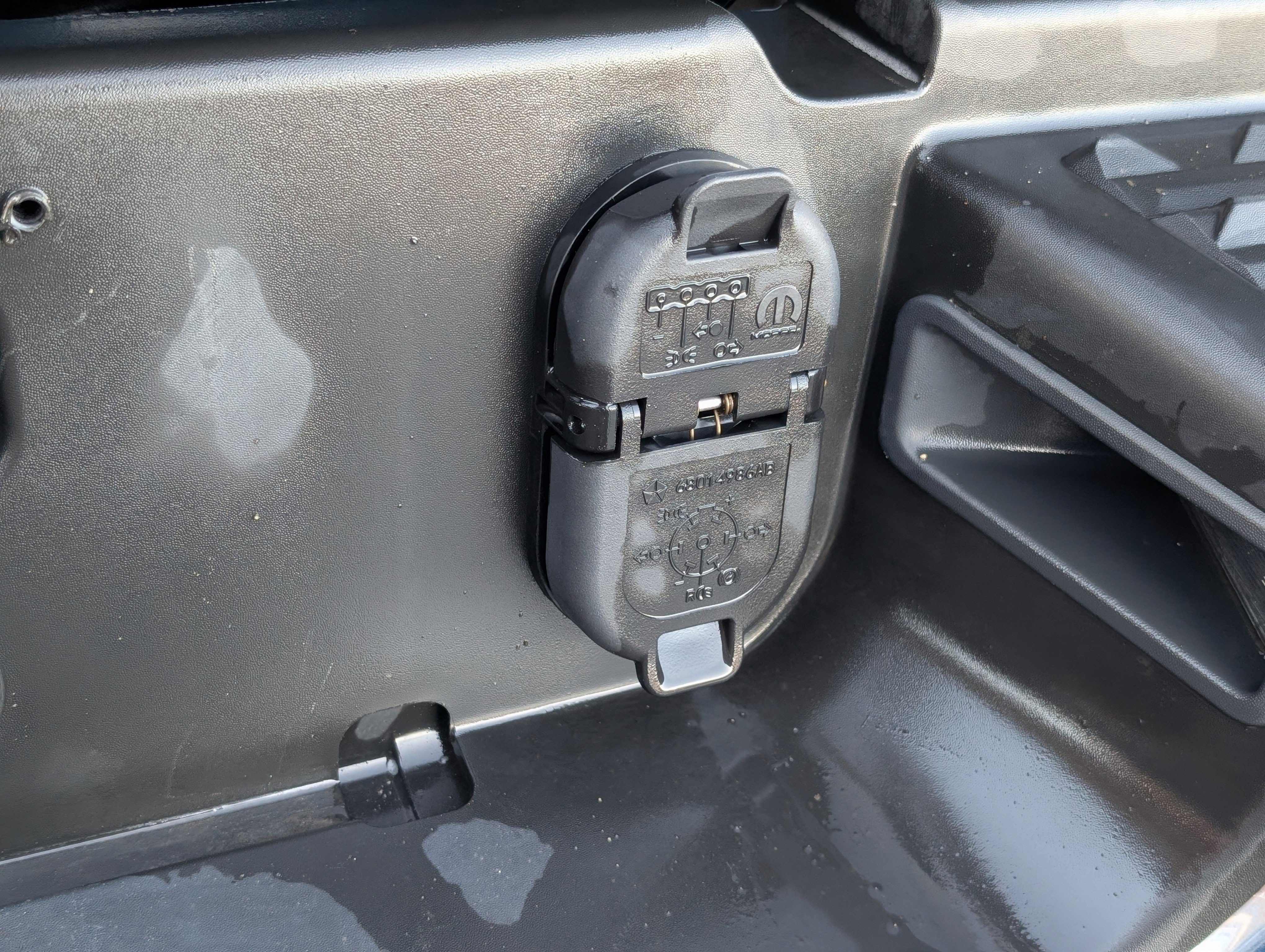 Used 2021 RAM 2500 Big Horn w/ Snow Chief Group image 34