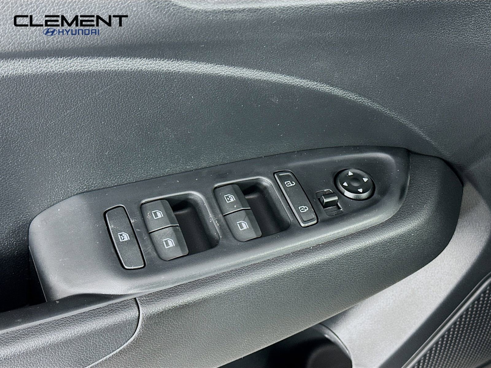 New 2026 Hyundai Venue SEL FWD image 23