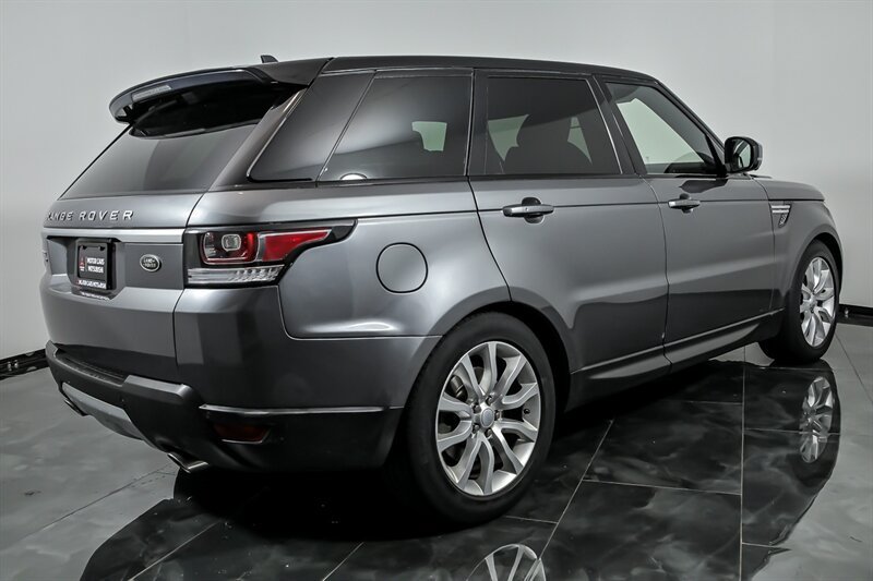 Used 2016 Land Rover Range Rover Sport HSE AWD/4WD image 9