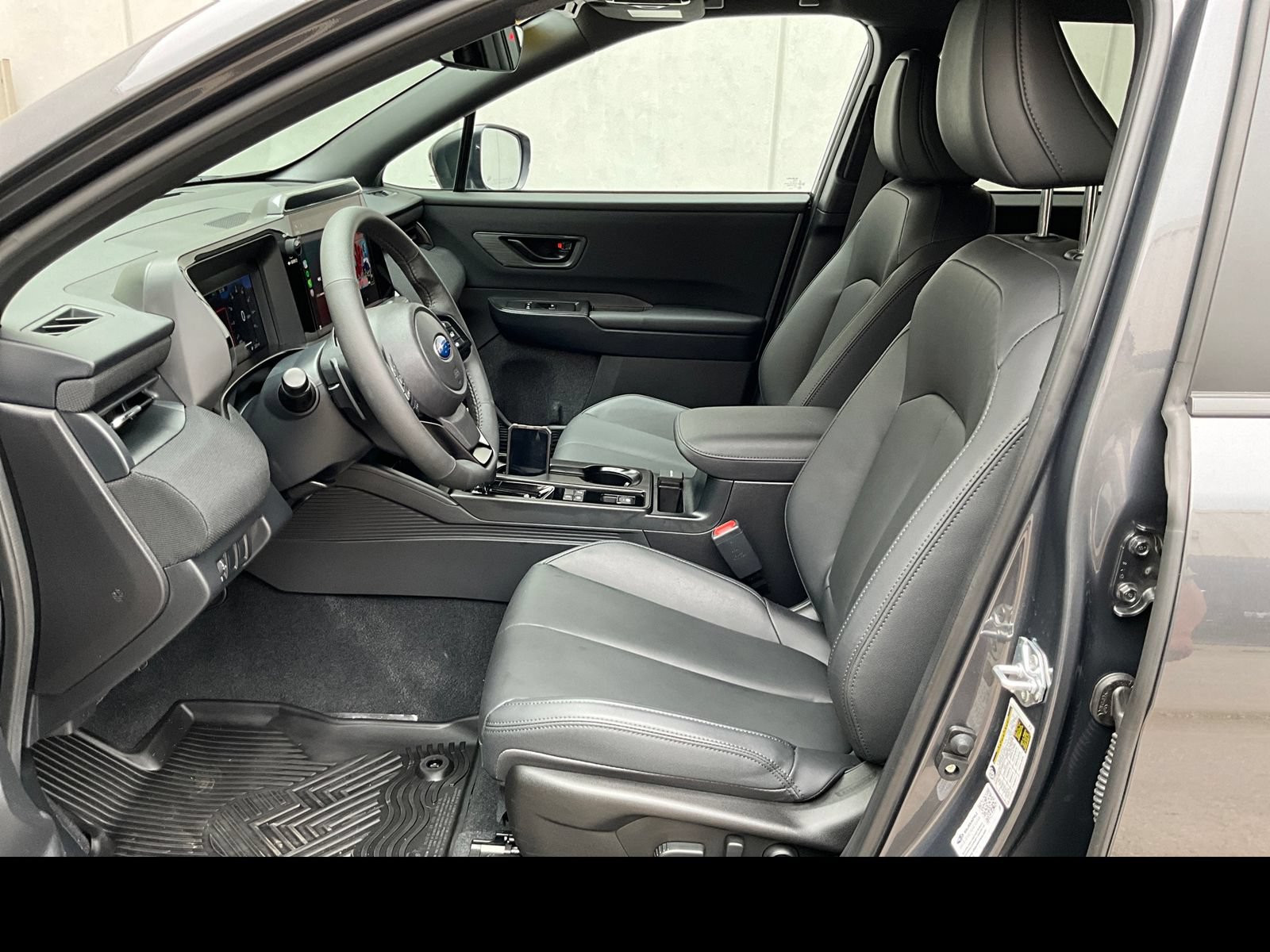 Used 2026 Subaru Outback Premium AWD/4WD image 2