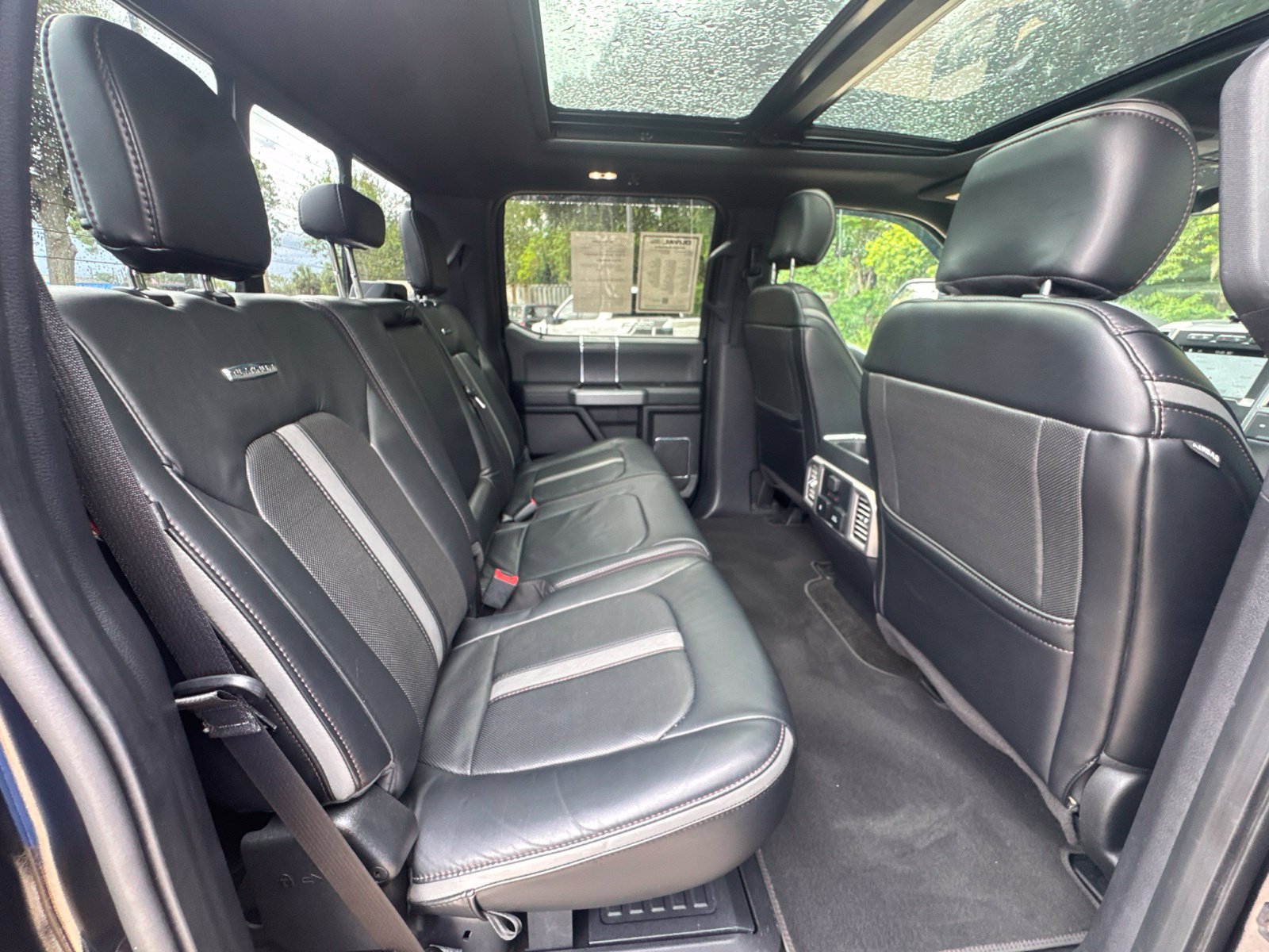 Used 2019 Ford F350 Platinum w/ Platinum Ultimate Package AWD/4WD image 19