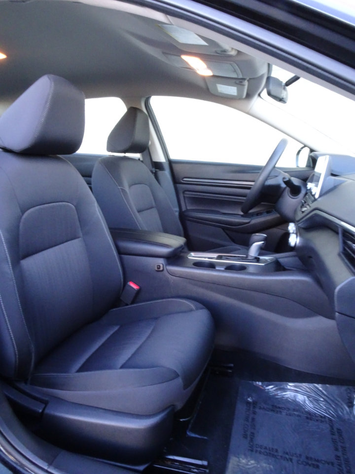 Used 2019 Nissan Altima 2.5 S AWD/4WD image 14