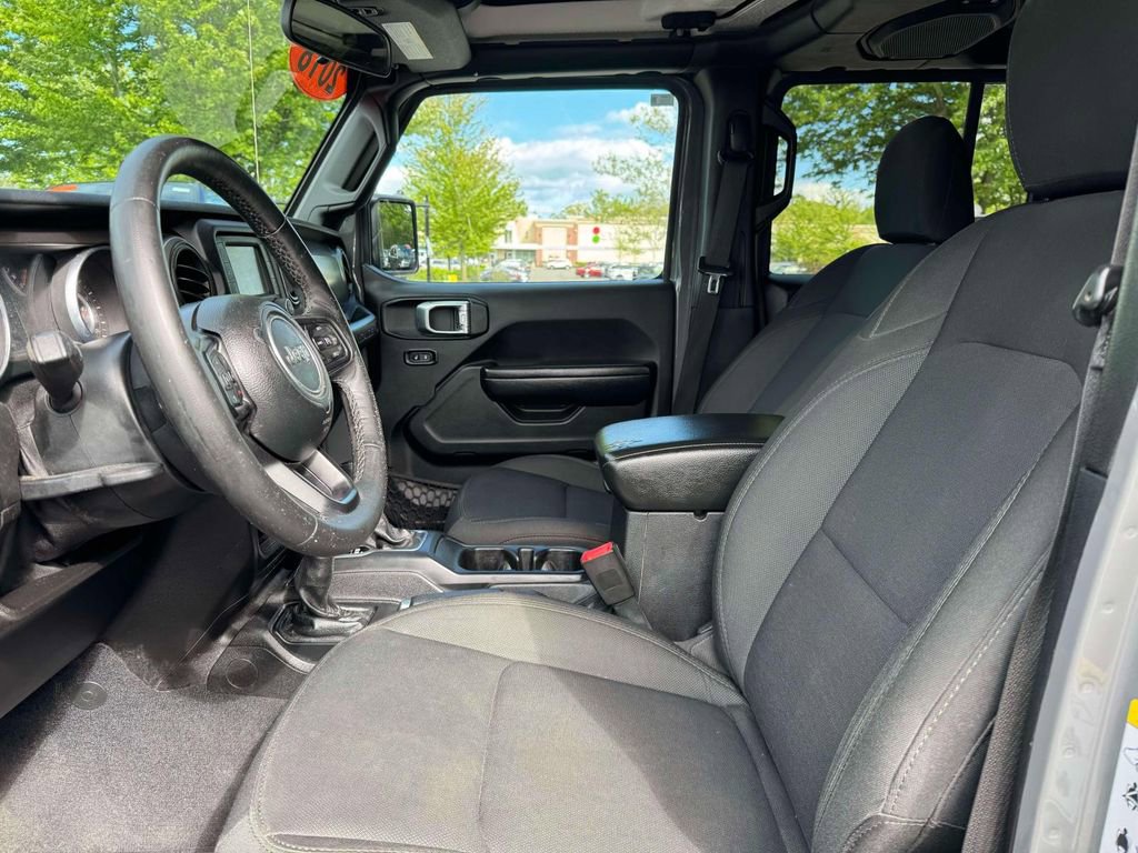 Used 2018 Jeep Wrangler Unlimited Sport S AWD/4WD image 15