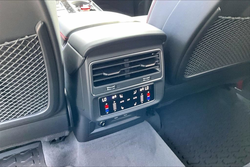 New 2026 Audi SQ8 Prestige AWD/4WD image 18