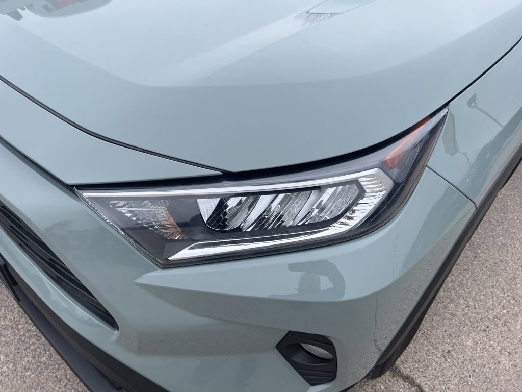 Used 2020 Toyota RAV4 XLE w/ Convenience Package image 31